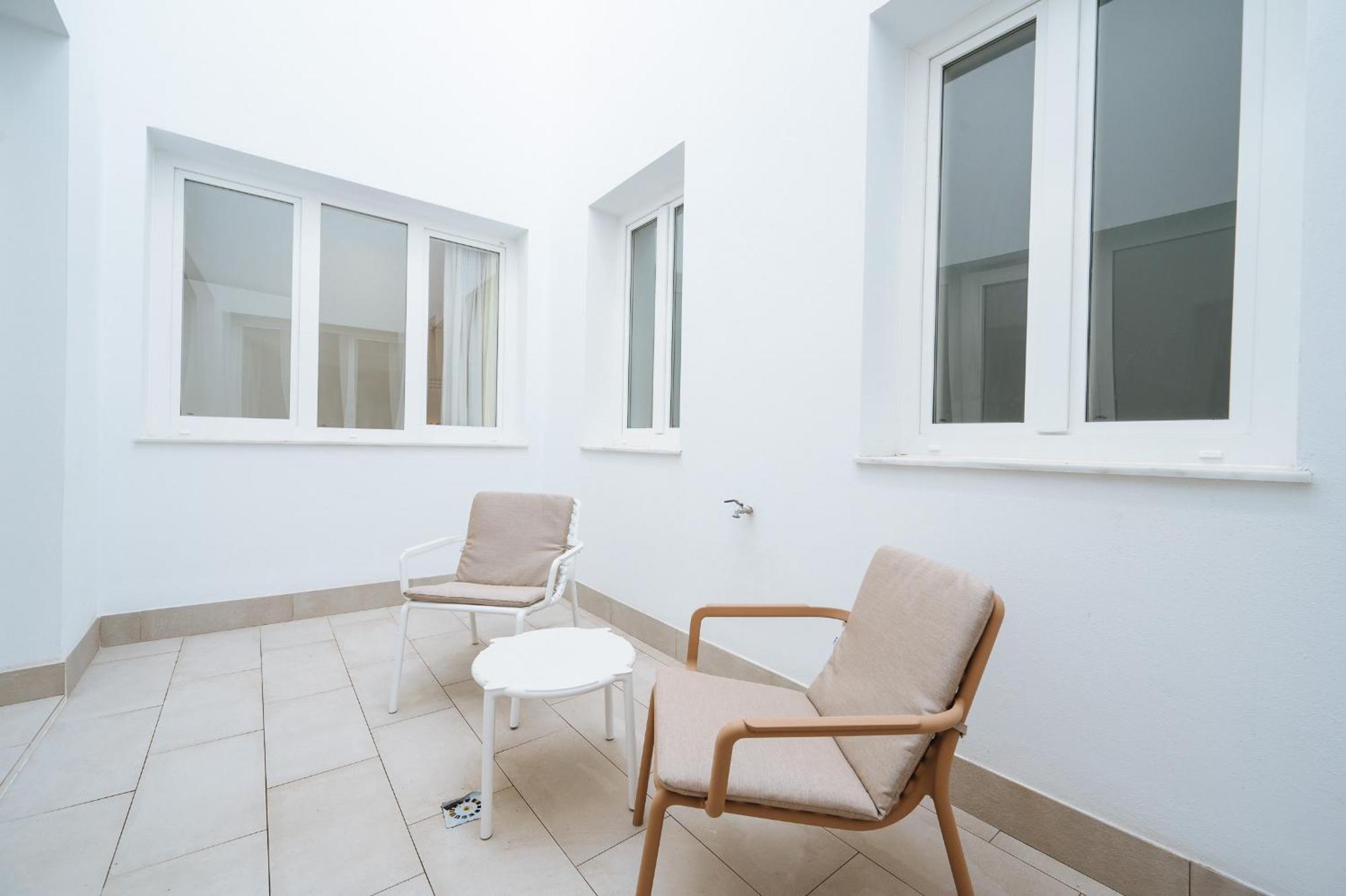 Ninesuites Cathedral Siviglia Esterno foto